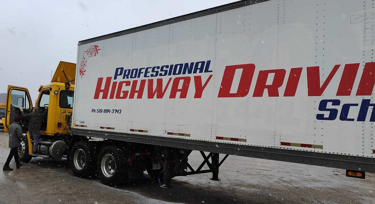 how-do-truckers-get-paid-phd-truck-driving-school